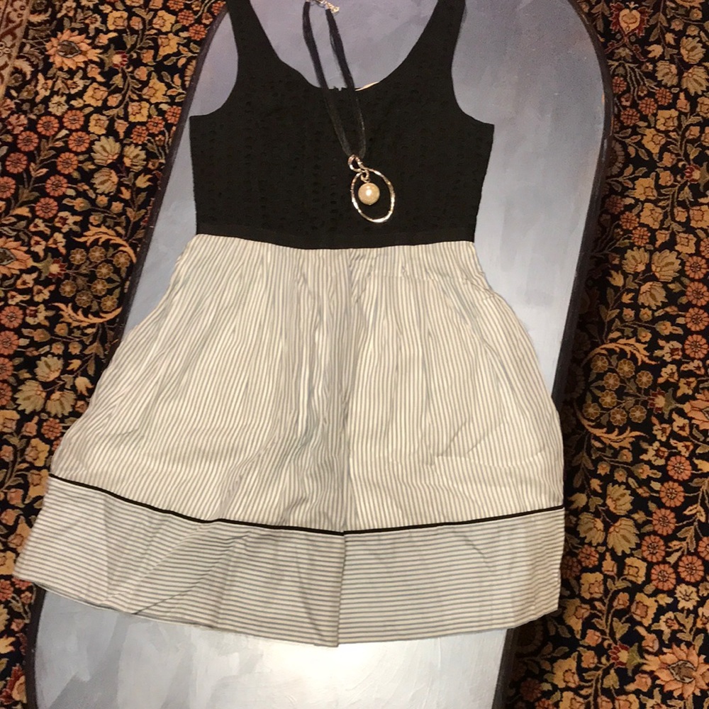 Ann Taylor LOFT size 4 dress. NWT